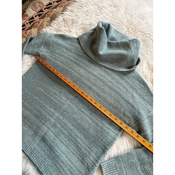 Garnet Hill cashmere sweater - Picture 8 of 12